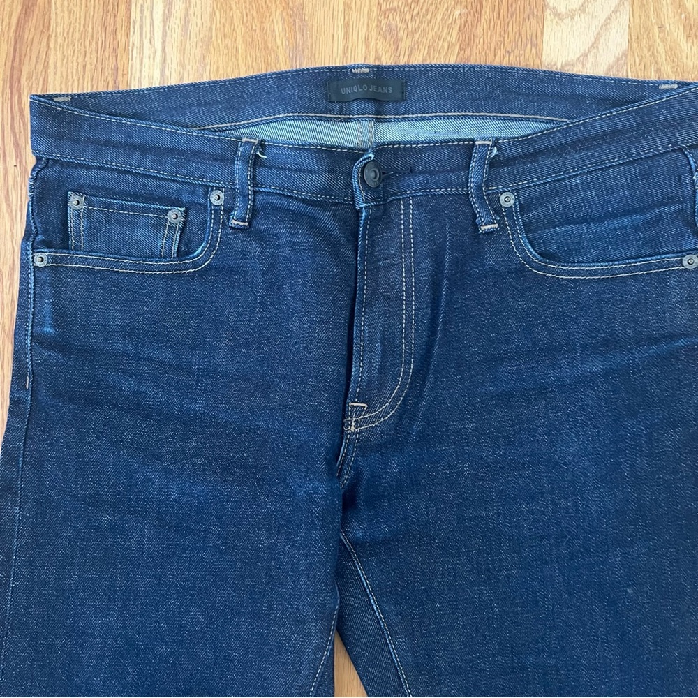 UNIQLO Men’s Dark Wash Stretch Jeans (33x30) - Picture 3 of 7